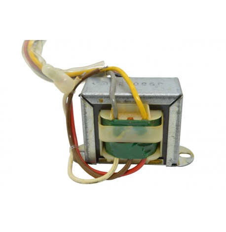 Boss KM-60, Transformateur d’alimentation 220–240V Boss KM 60